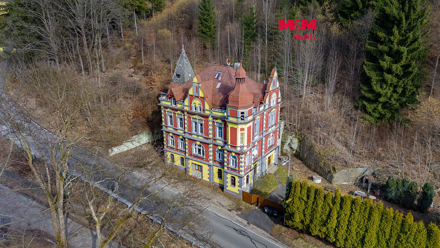 Prodej nájemního domu, činžáku 400 m²