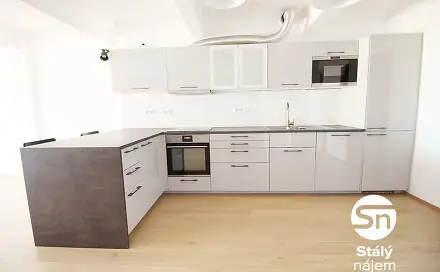Pronájem bytu 1+kk 86 m²