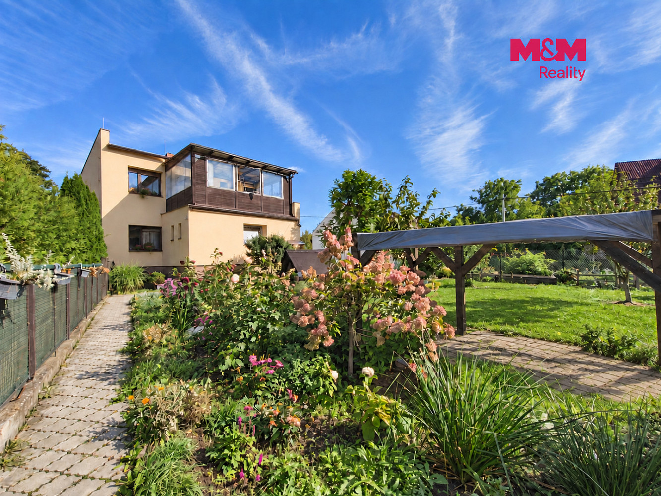 Prodej domu 174 m² s pozemkem 756 m² – fotografie 2