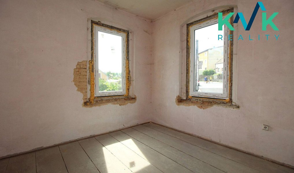 Prodej domu 360 m² s pozemkem 635 m², Plesná – náhled fotky 11