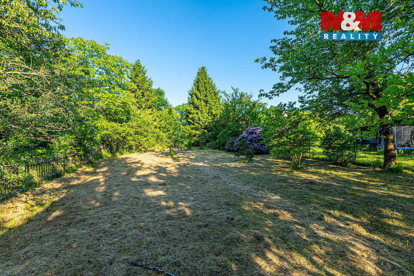 Prodej stavebního pozemku 824 m² – další