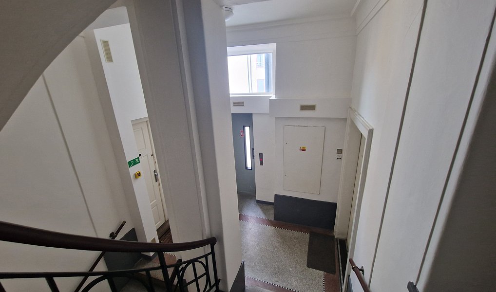 Prodej nájemního domu, činžáku 1 476 m², Praha – náhled fotky 22