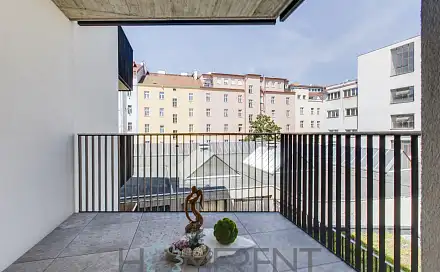 Pronájem bytu 1+kk 38 m²