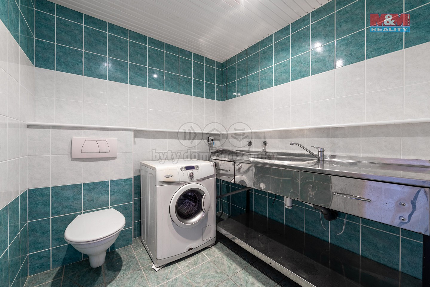 Prodej ubytovacího objektu 558 m²