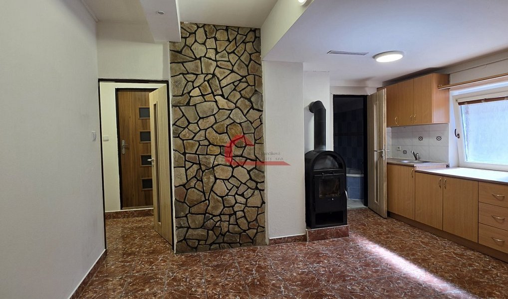 Pronájem bytu 1+1 45 m², Mikulčice – náhled fotky 2