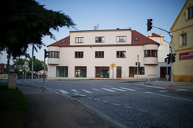 Pronájem obchodních prostor 115 m² – fotografie 4