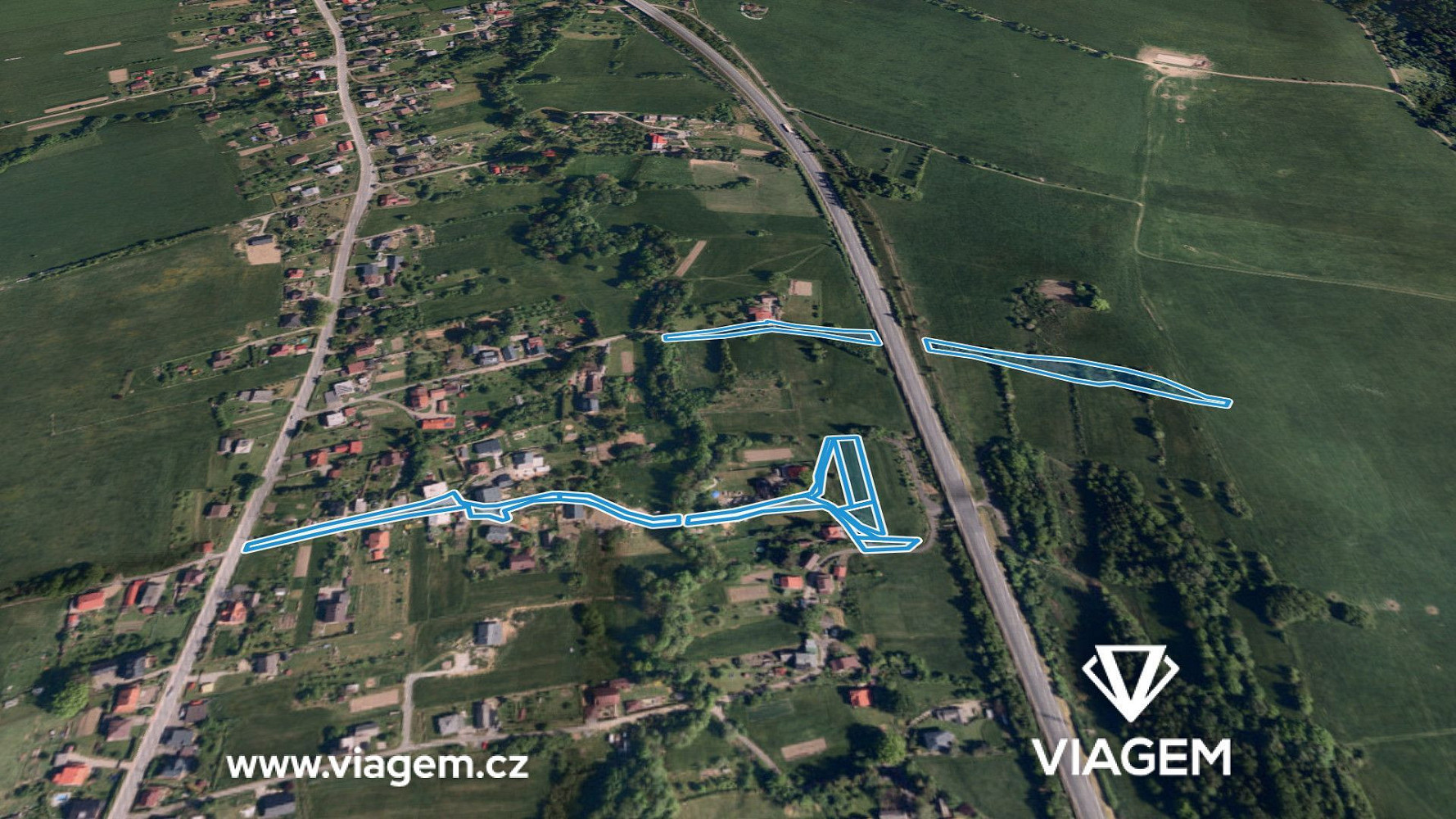 Prodej pole 1 013 m² – fotografie 2