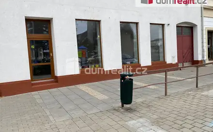Pronájem obchodních prostor 160 m², náměstí T. G. Masaryka, Břeclav