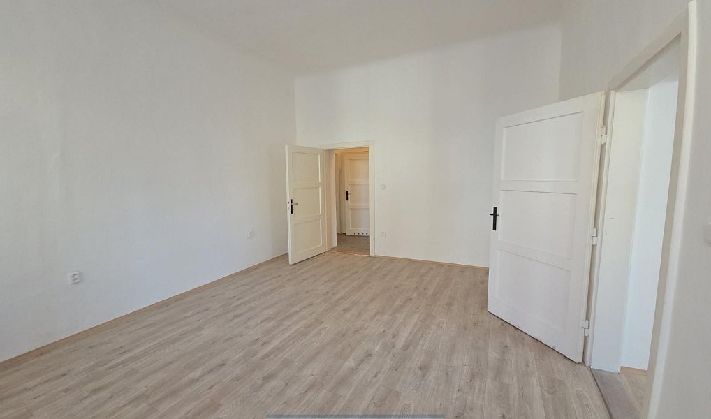 Pronájem bytu 2+1 54 m², Krnov – náhled fotky 13