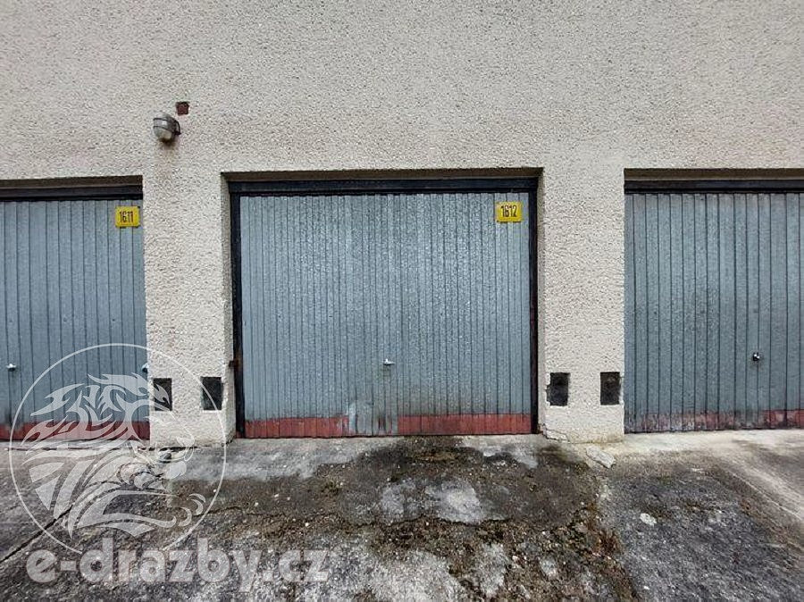 Garáž, podíl o velikosti id. 1/4, Tábor, okr. Tábor
