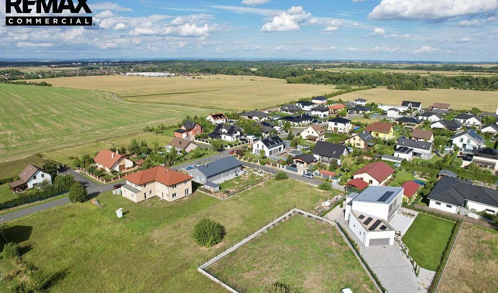 Prodej stavebního pozemku 1 551 m², Křenice – náhled fotky 7
