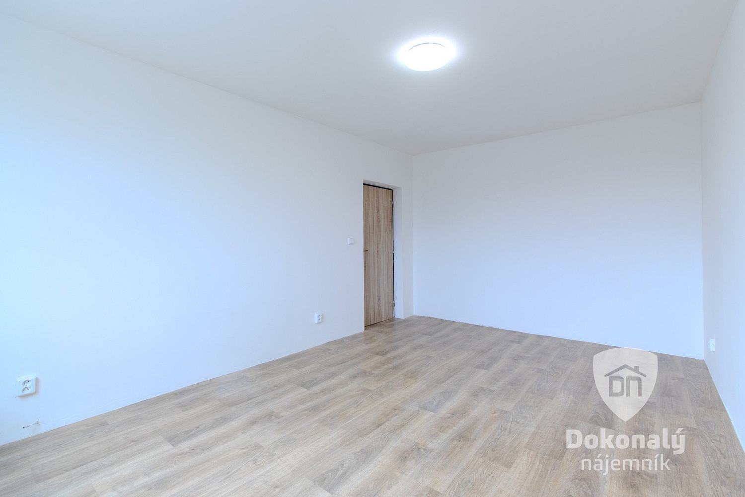 Pronájem bytu 1+1 36 m² - More