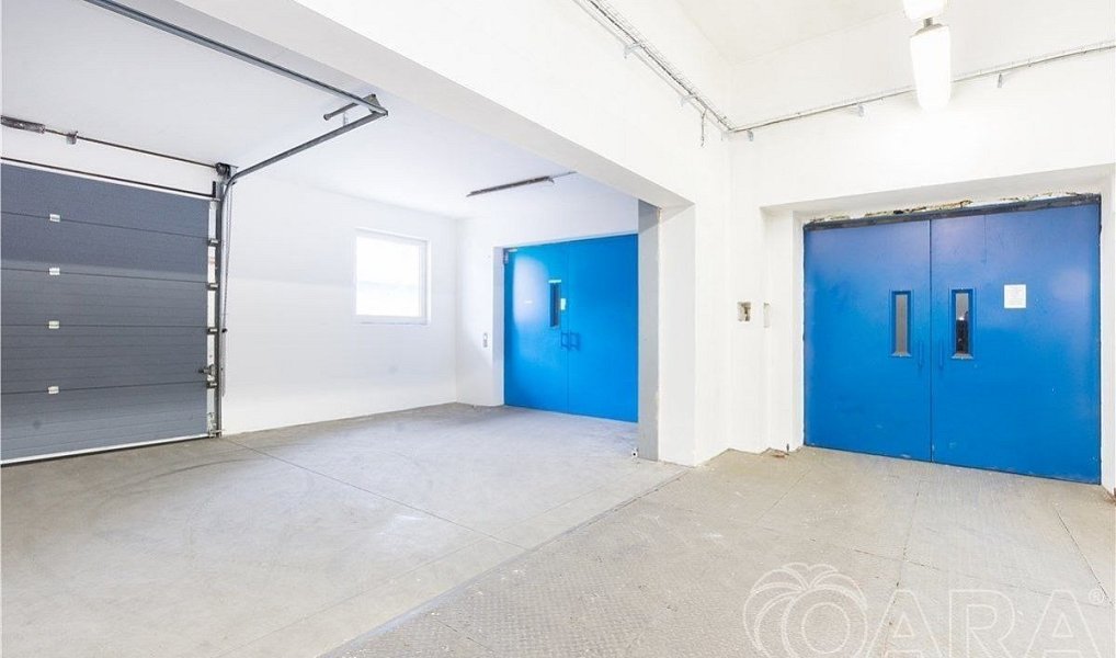 Pronájem skladovacích prostor 4 000 m², Písek – náhled fotky 4