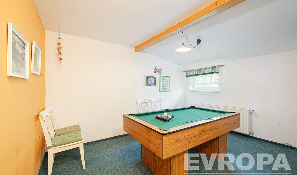 Prodej ubytovacího objektu 425 m², Benecko – náhled fotky 31