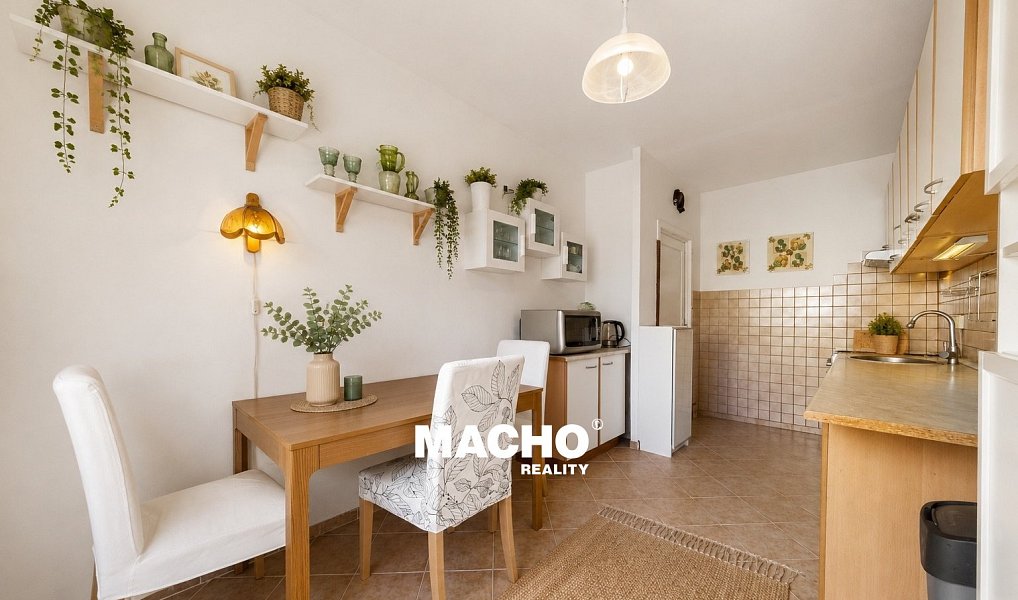 Prodej bytu 3+1 77 m², Praha – náhled fotky 6