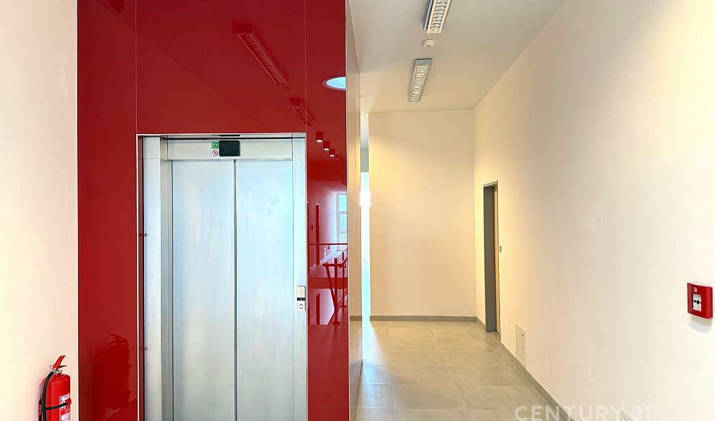 Pronájem bytu 1+kk 48 m², Tachlovice – náhled fotky 6