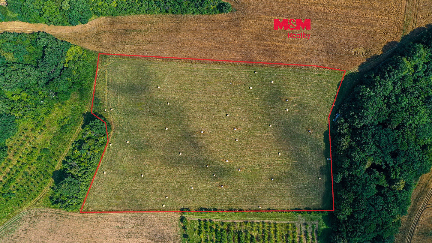 Prodej komerčního pozemku 27 304 m²