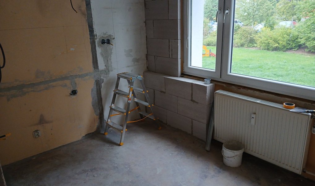 Prodej bytu 3+1 70 m², Hostinné – náhled fotky 8