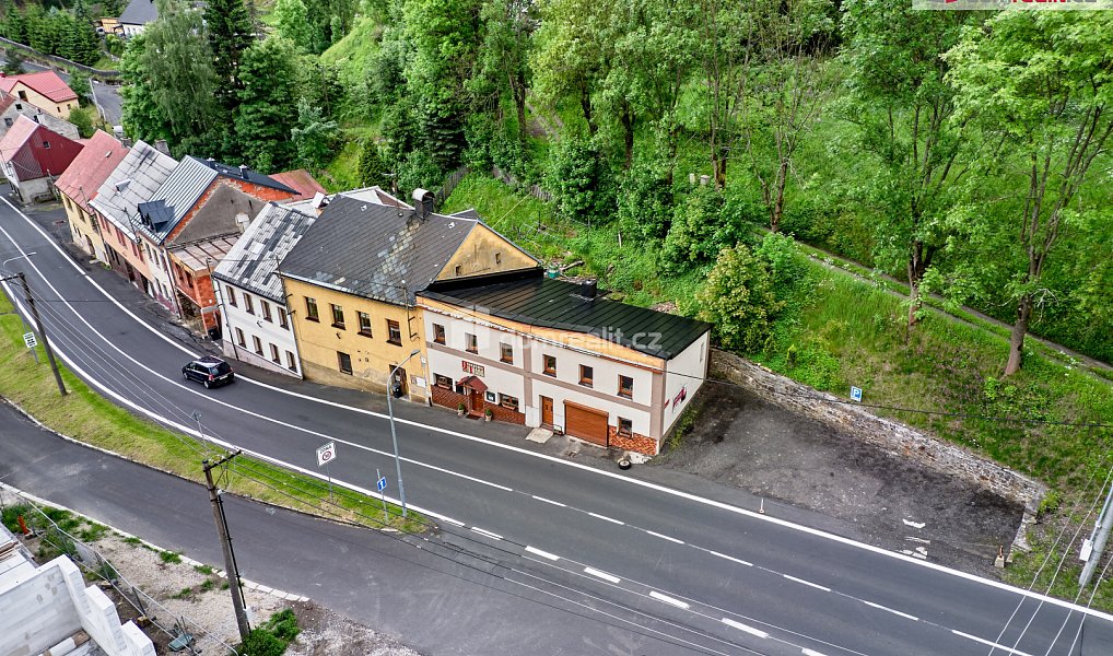 Prodej domu 380 m² s pozemkem 489 m², Jáchymov – náhled fotky 21