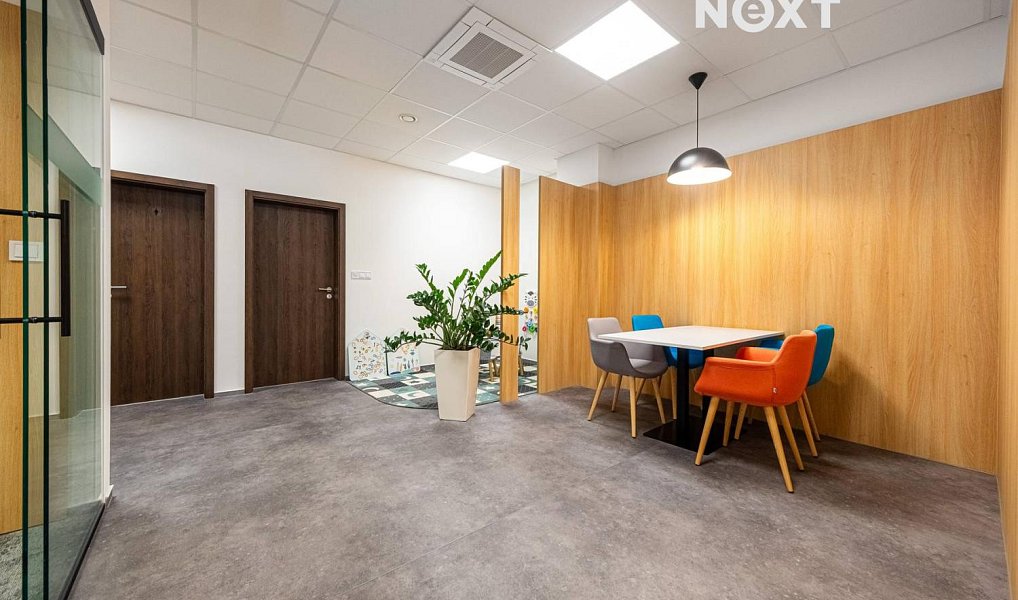 Prodej obchodních prostor 200 m², Pardubice – náhled fotky 22
