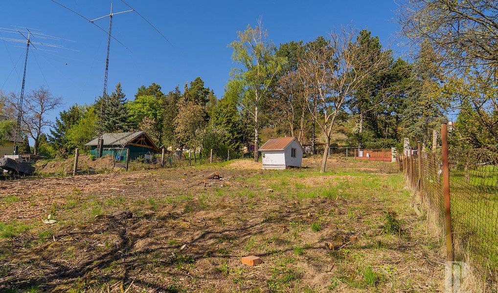 Prodej zahrady 1 000 m², Plzeň – náhled fotky 9