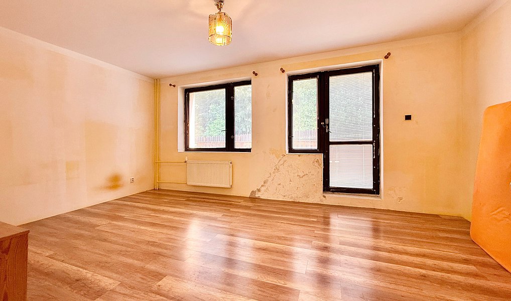 Prodej domu 450 m² s pozemkem 780 m², Okrouhlo – náhled fotky 12