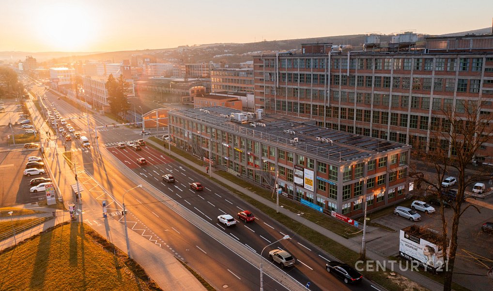 Pronájem komerčního objektu (jiného typu) 18 m², Zlín – náhled fotky 5