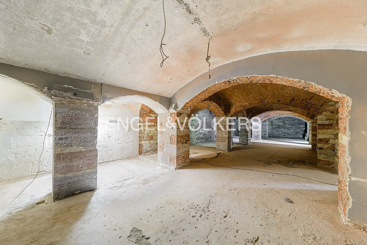 Pronájem obchodních prostor 531 m² – fotografie 4