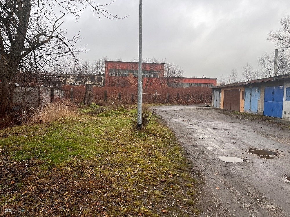Prodej pozemku 1 457 m²