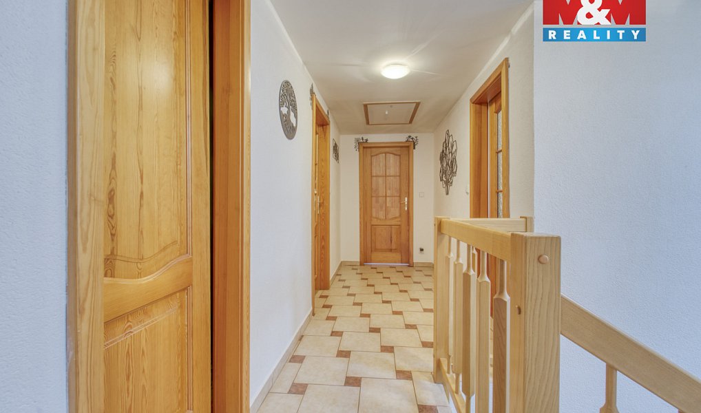 Prodej domu 157 m² s pozemkem 1 029 m², Dolany – náhled fotky 26