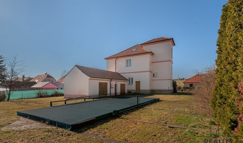 Prodej domu 405 m² s pozemkem 1 796 m², Šumná – náhled fotky 34