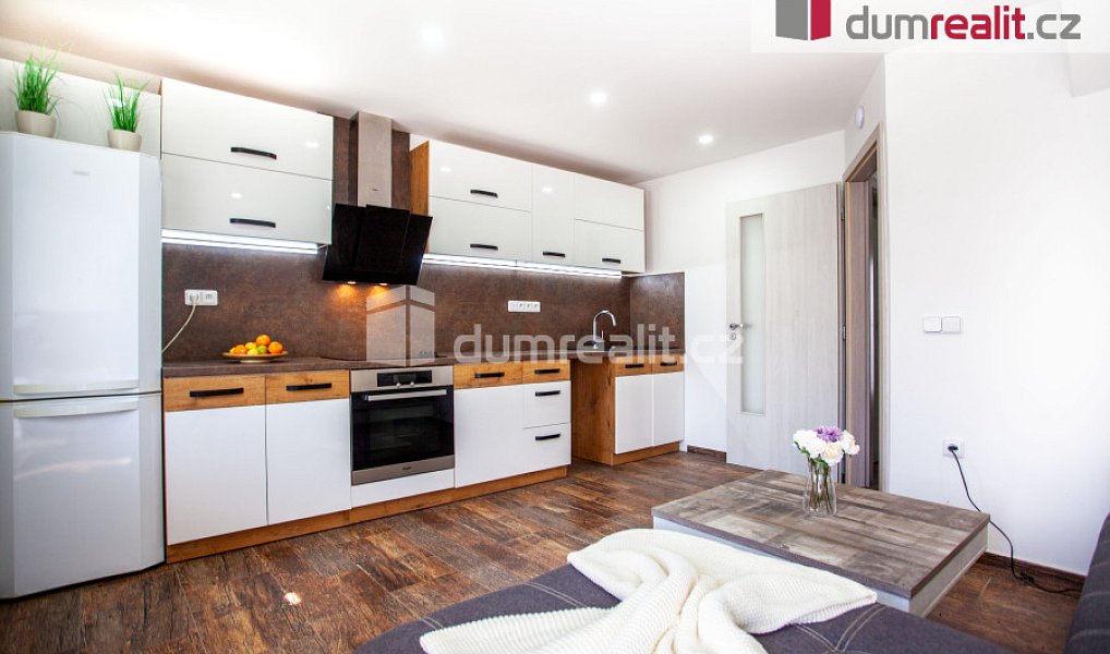 Prodej bytu 3+kk 52 m², Lhenice – náhled fotky 8