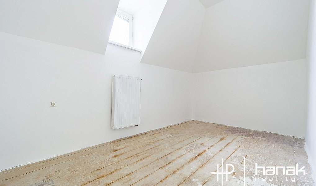 Prodej domu 253 m² s pozemkem 615 m², Hranice – náhled fotky 8