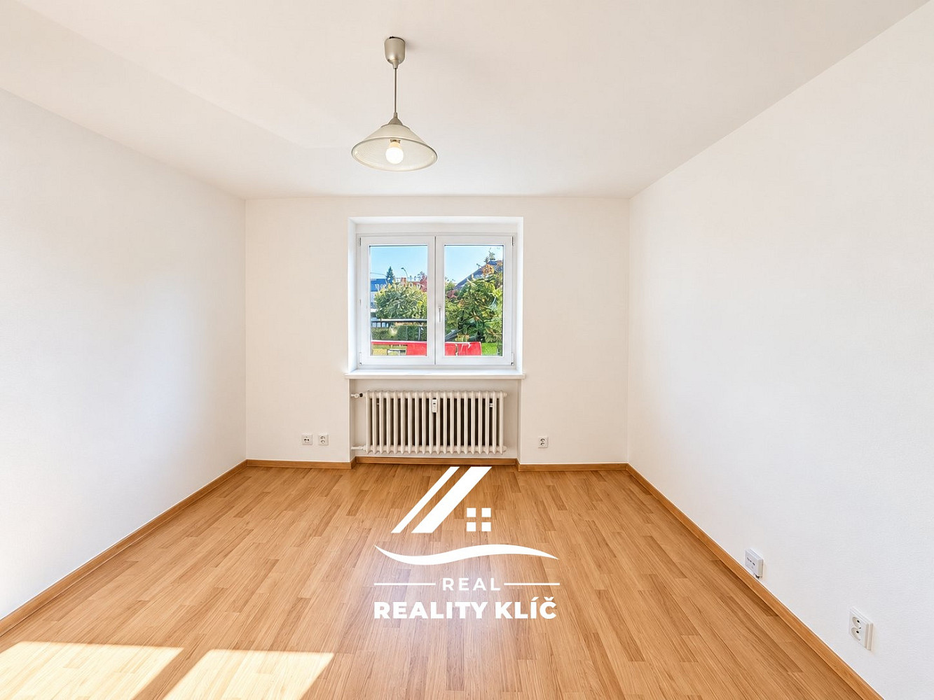 Pronájem bytu 1+1 28 m² – fotografie 3