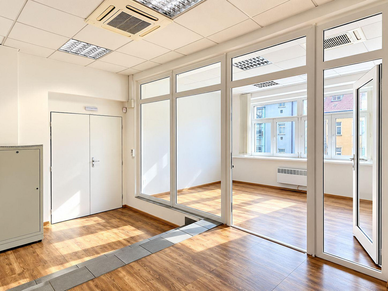 Pronájem kanceláře 145 m²
