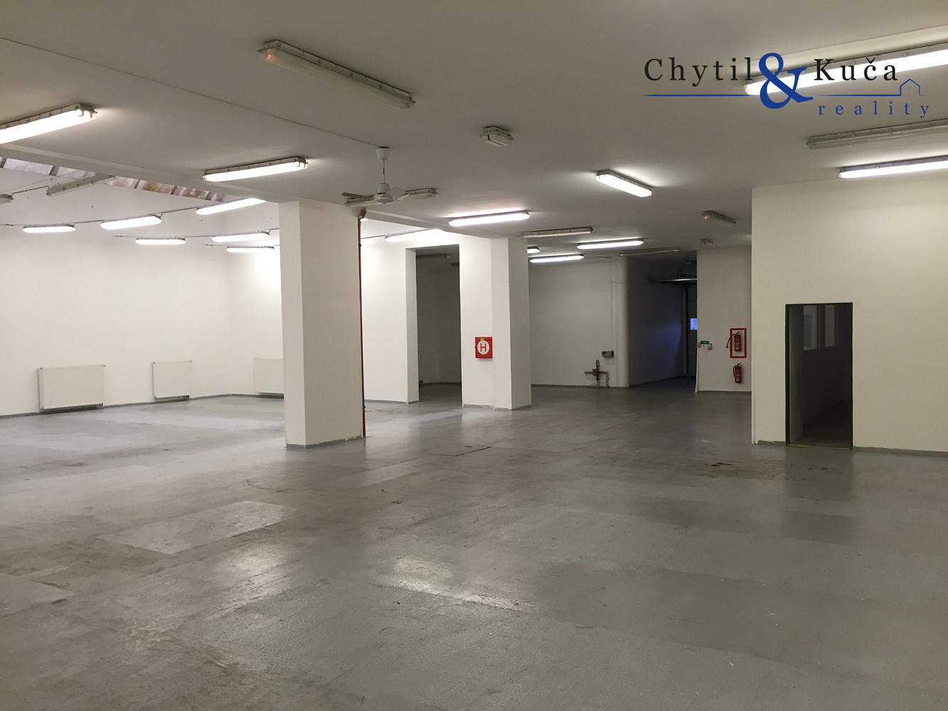 Prodej skladovacích prostor 568 m² – fotografie 4