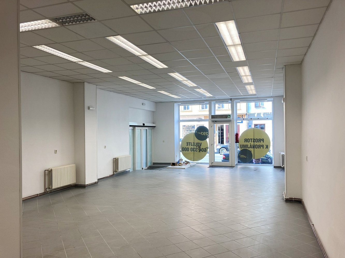 Pronájem obchodních prostor 293 m² – fotografie 4