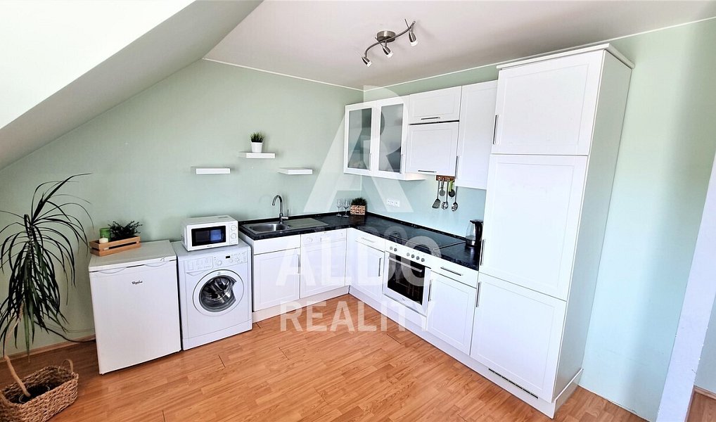 Prodej bytu 3+kk 75 m², Dolní Třebonín – náhled fotky 2