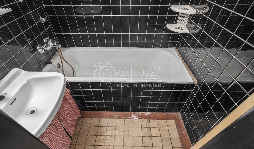 Prodej bytu 2+1 63 m², Benešov – náhled fotky 20