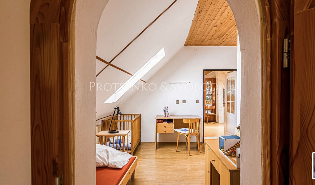 Prodej domu 730 m² s pozemkem 1 260 m², Rohozná – náhled fotky 15