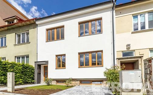 Prodej domu 307 m² s pozemkem 402 m², Štursova, Jihlava
