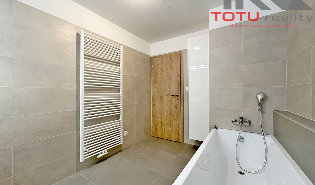 Pronájem bytu 3+kk 82 m², Jaroměř – náhled fotky 8