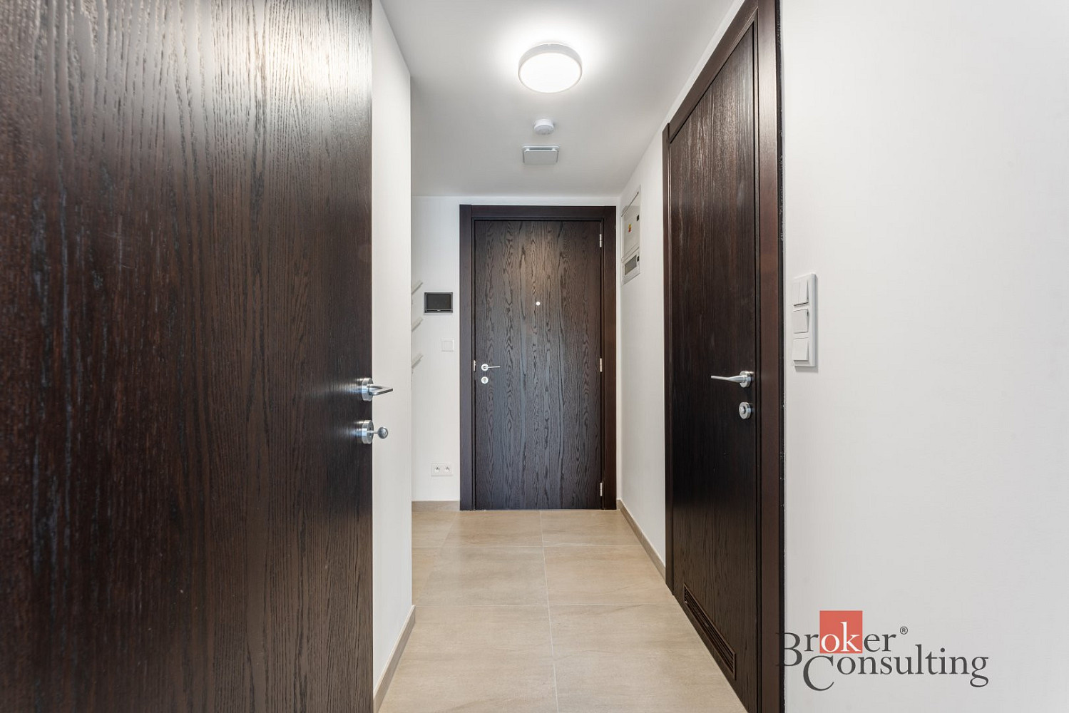 Pronájem bytu 1+kk 33 m² – pohled 6