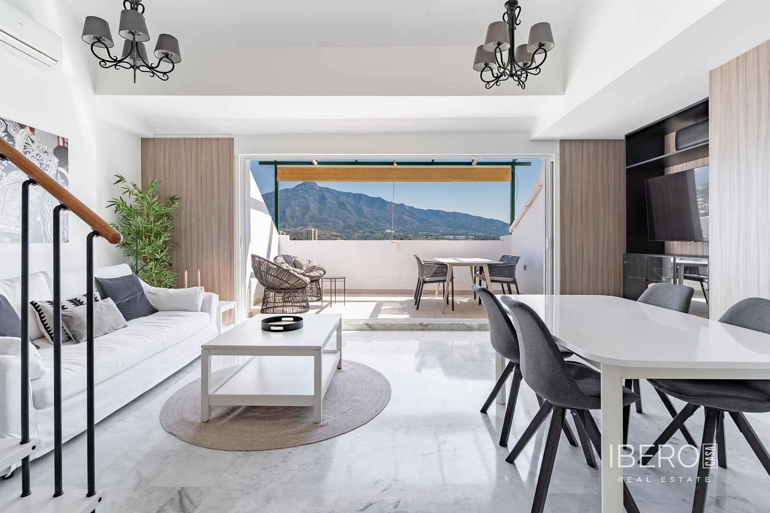 Piso 3+kk – Marbella, Nueva Andalucía - Vista 2