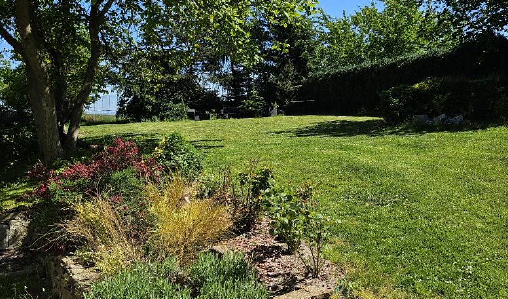 Prodej domu 335 m² s pozemkem 1 686 m², Blatno – náhled fotky 39