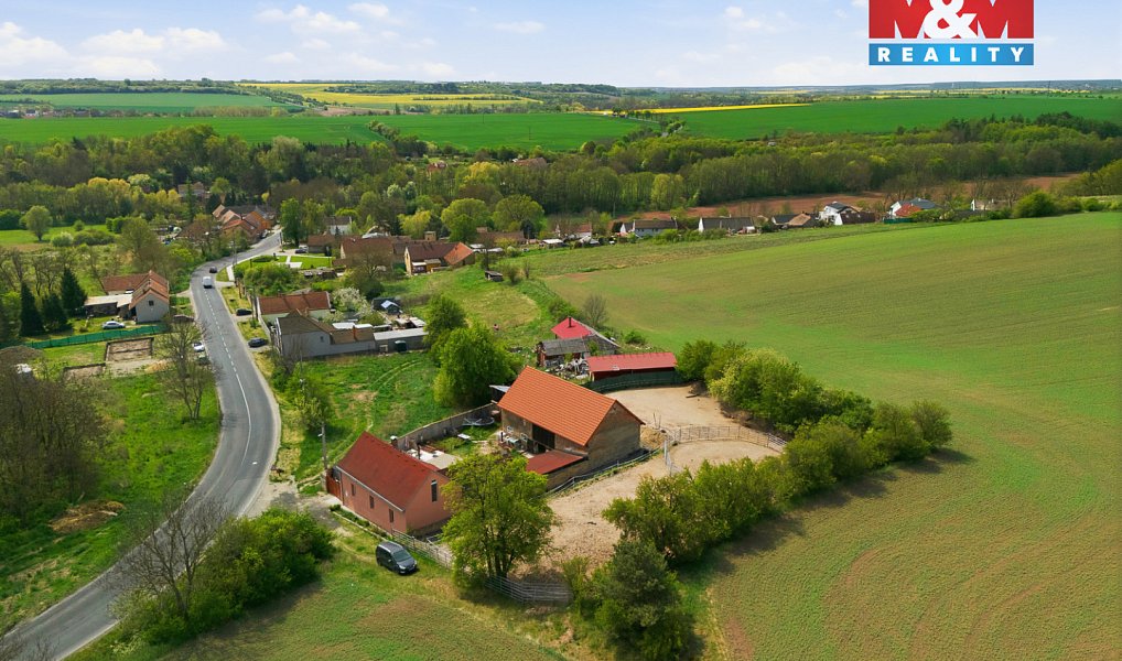 Prodej domu 140 m² s pozemkem 2 054 m², Beřovice – náhled fotky 4