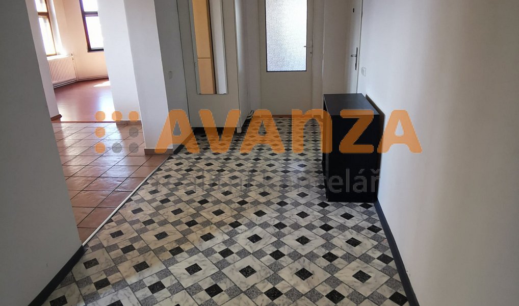 Prodej domu 396 m² s pozemkem 963 m², Děčín – náhled fotky 10