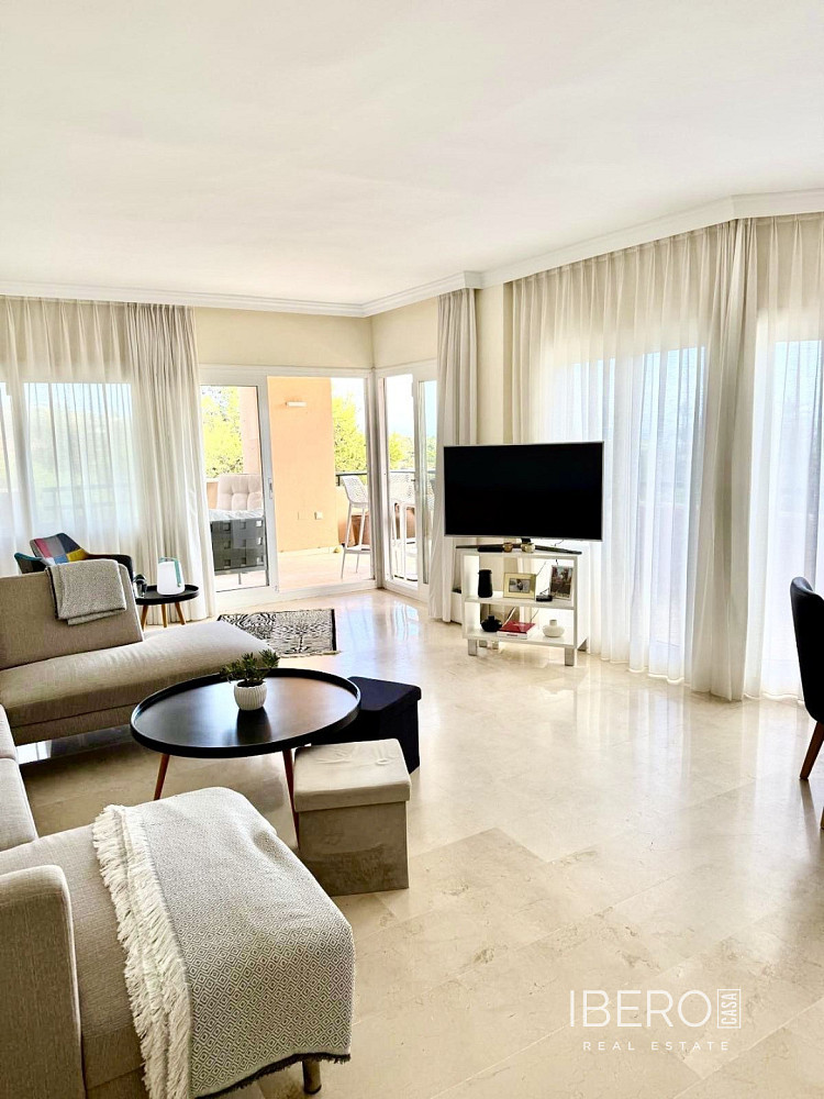 Piso 4+kk – Marbella, Elviria - Vista 3