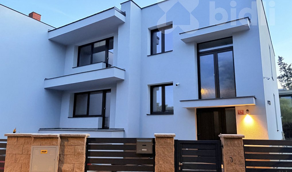 Pronájem bytu 3+1 88 m², Černošice – náhled fotky 19