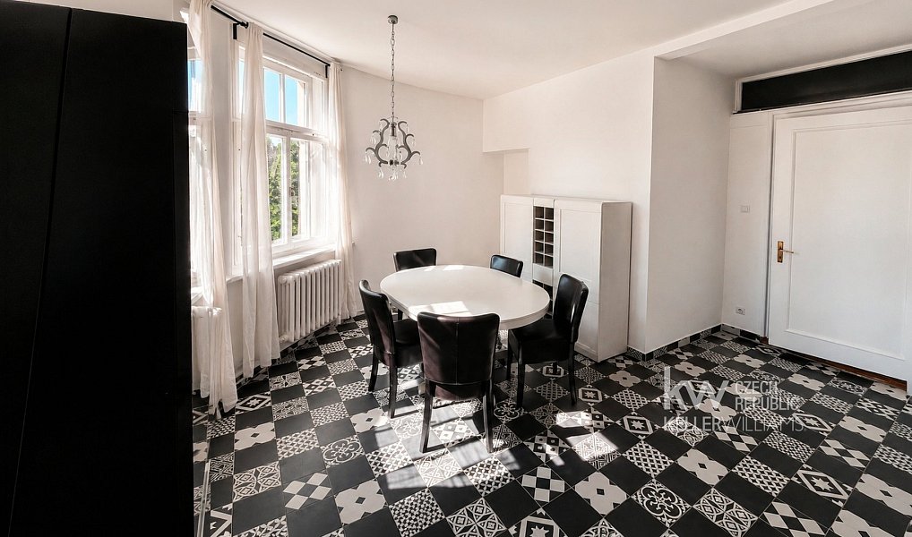 Prodej bytu 3+1 120 m², Liberec – náhled fotky 2